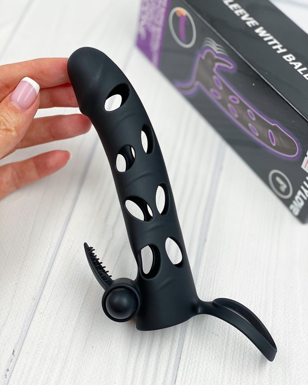 ปลอก PENIS SLEEVE WITH BALL STRAP 2 GJ35